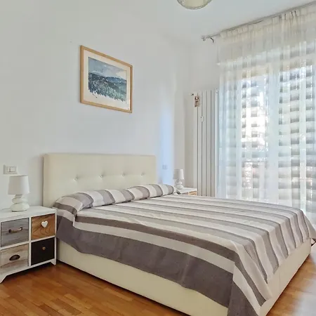 Modern Flat - Via Crimea Mailand
