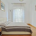 Modern Flat - Via Crimea Milaan