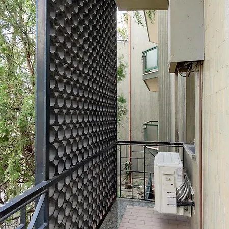 Modern Flat - Via Crimea Milaan